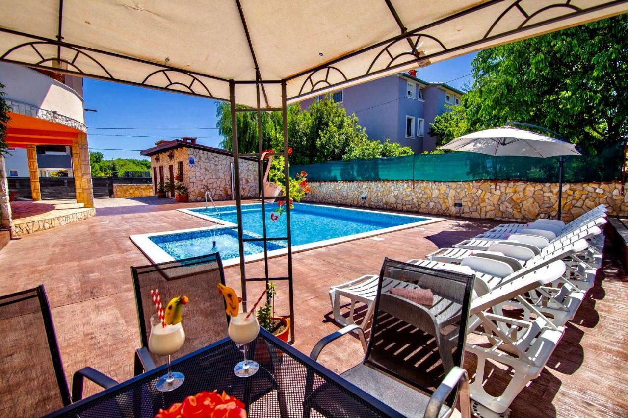 Villa Anita Pula Luaran gambar