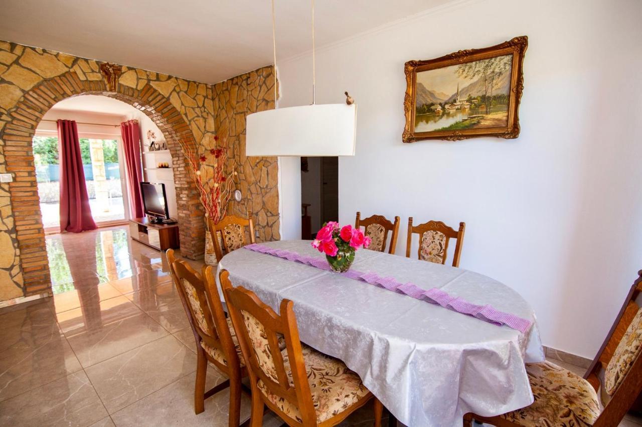 Villa Anita Pula Luaran gambar