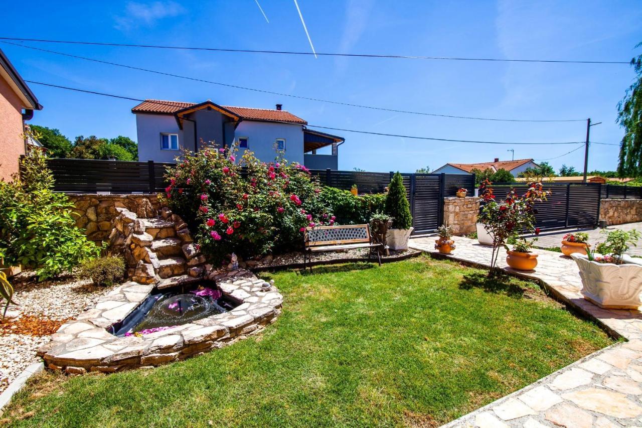 Villa Anita Pula Luaran gambar